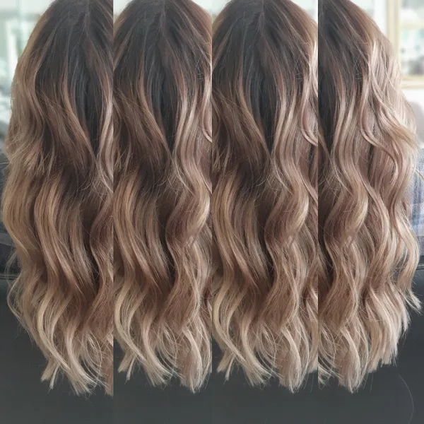 Coiffure balayage aux tons miel, vue de dos